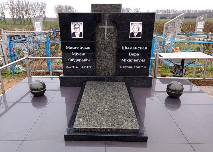 Мемориальный комплекс МК-29 из карельского Габбро-диабаз и украинского Масловского / 2021г.
